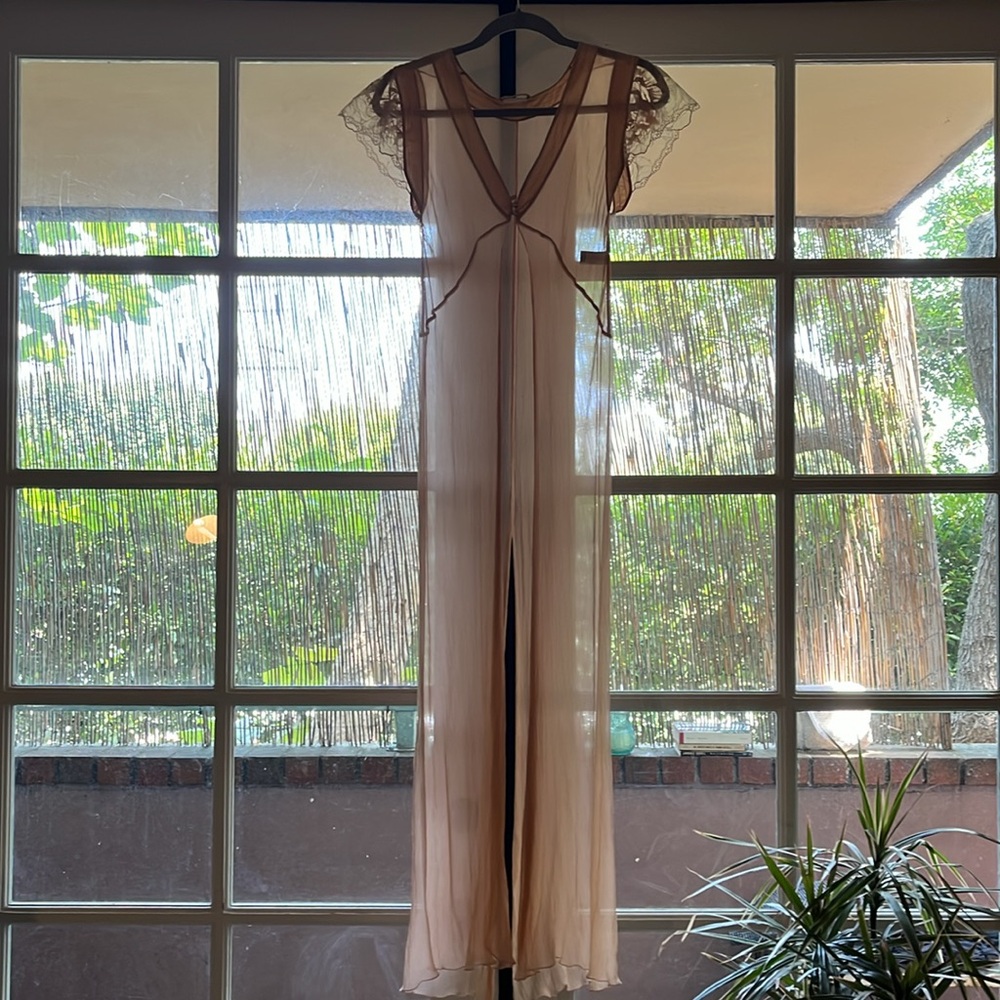 La Perla Peach Cap Sleeve Silk Sheer Robe